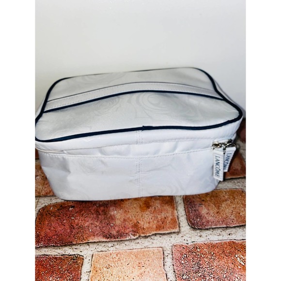 LANCOME White Makeup Case - Picture 3 of 4